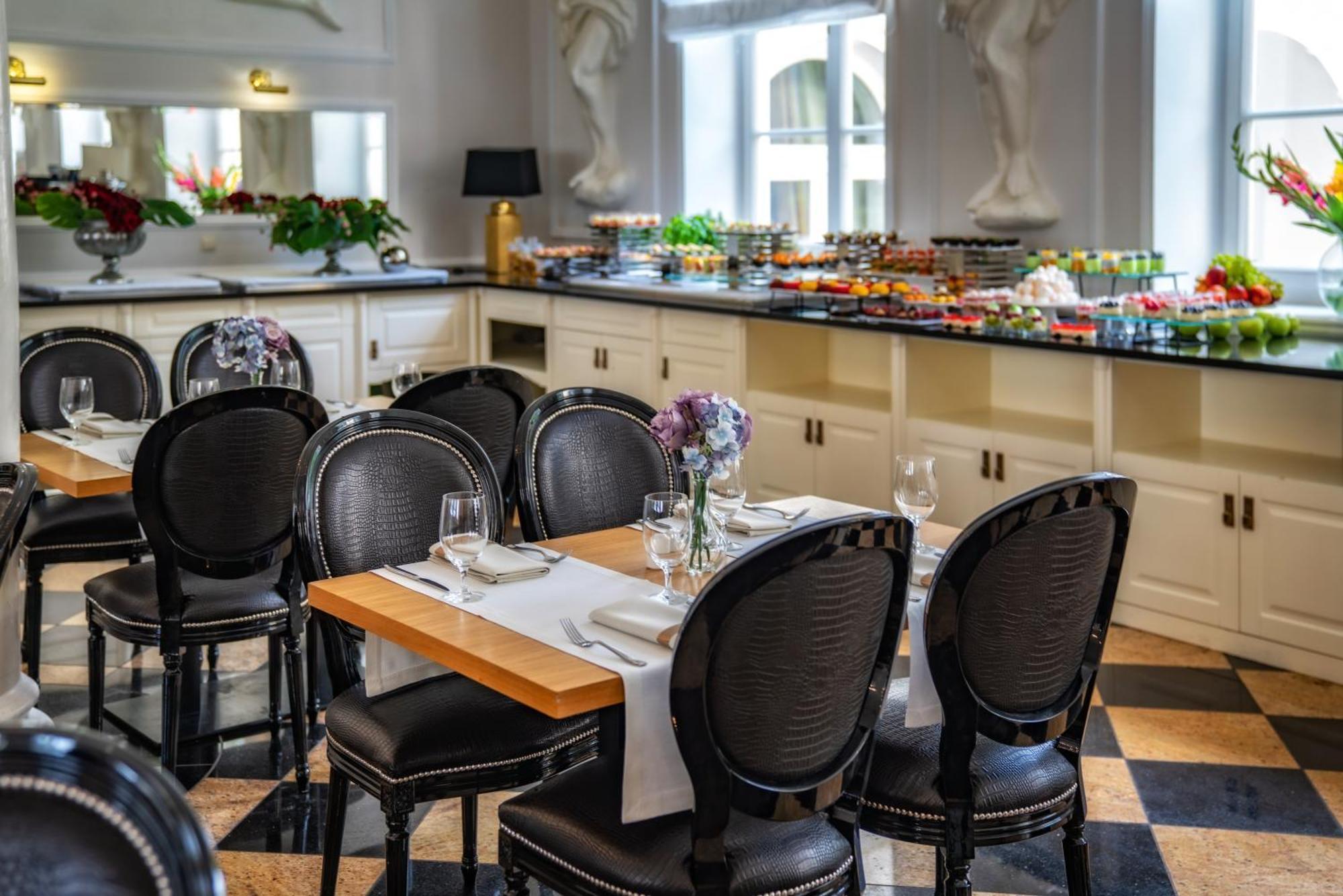 Hotel Palac Alexandrinum Krubki Ngoại thất bức ảnh