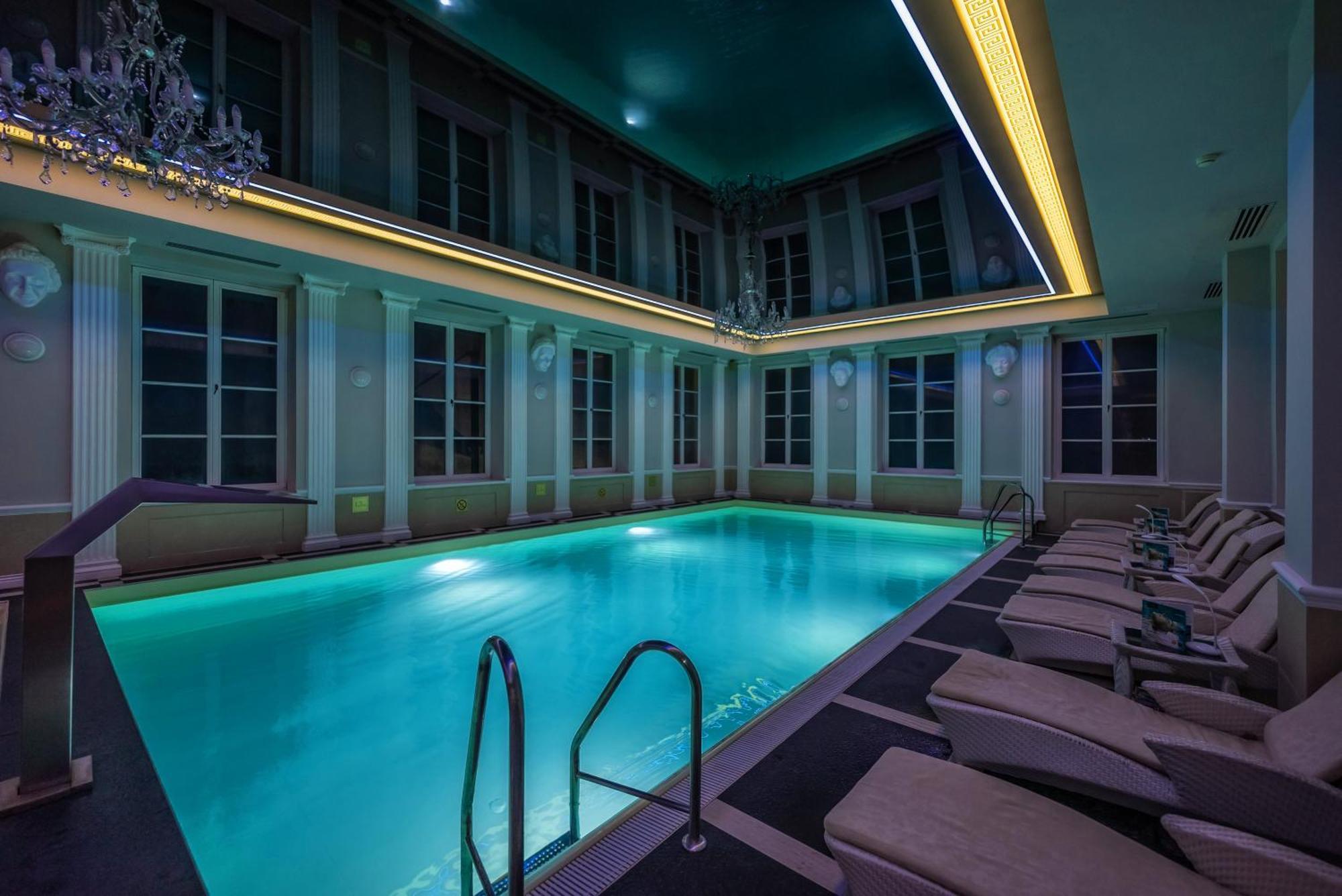 Hotel Palac Alexandrinum Krubki Ngoại thất bức ảnh