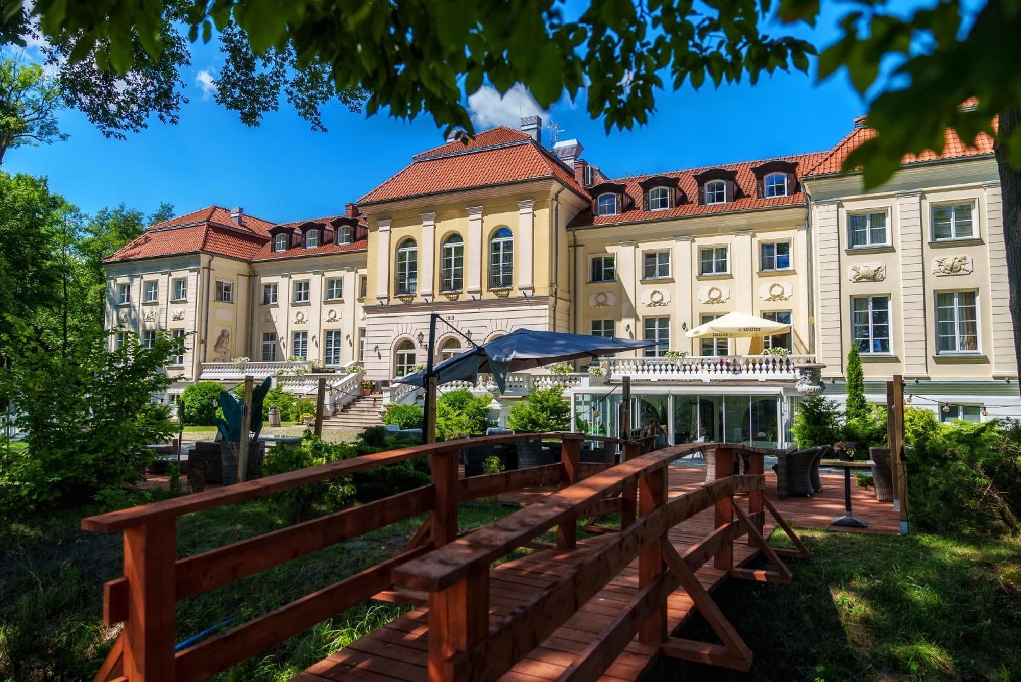 Hotel Palac Alexandrinum Krubki Ngoại thất bức ảnh