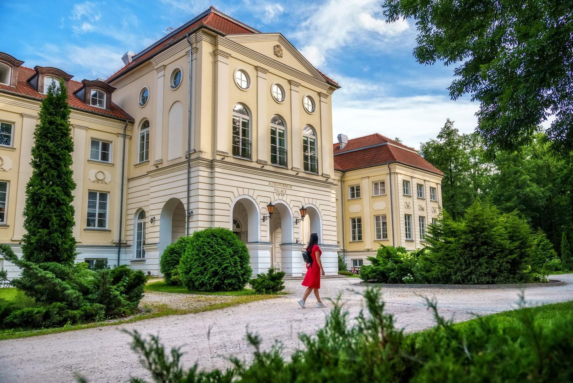 Hotel Palac Alexandrinum Krubki Ngoại thất bức ảnh