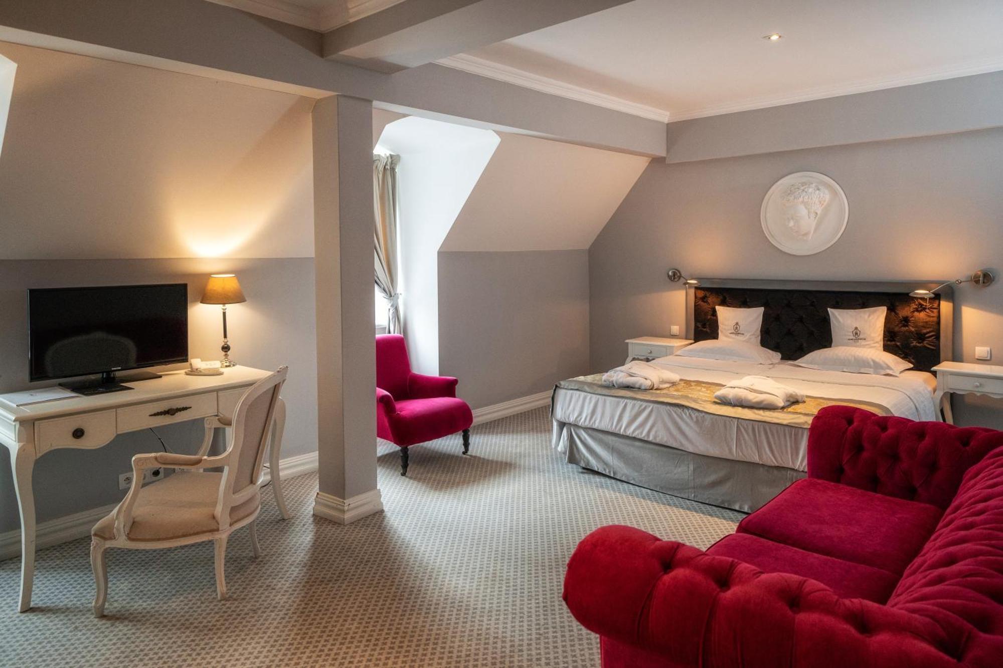 Hotel Palac Alexandrinum Krubki Ngoại thất bức ảnh